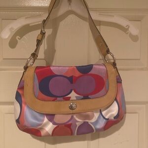 Coach Soho Vintage Y2K Signature Logo Print Hobo Bag Tan Leather Trim. RARE!